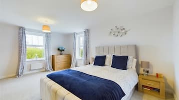 1 bedroom, iron/ironing board, travel crib, WiFi