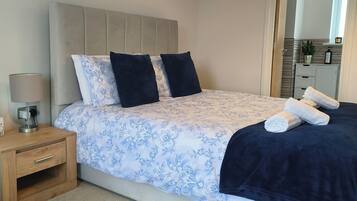 1 bedroom, iron/ironing board, travel crib, WiFi