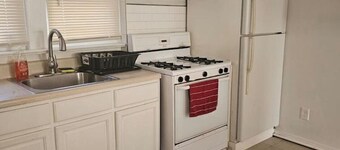 Private apartment with 1 bedroom and 1 bathroom and free Wi-Fi