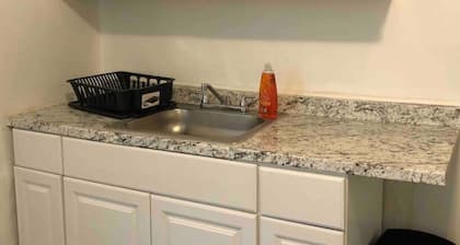 Spacious 2 bedroom apartment with 1 bathroom and private street entrance