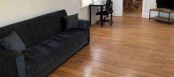 2-bedroom house, near NYC bus/train
