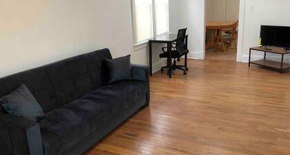 2-bedroom house, near NYC bus/train