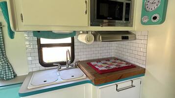 Fridge, microwave, toaster