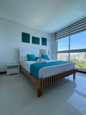 2 habitaciones, tabla de planchar con plancha, wifi y ropa de cama