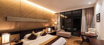 Qishu Fairyland Lnternational Hotel