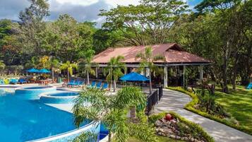 Alberca al aire libre