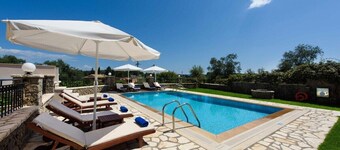 Villa Lemonia with Private Pool