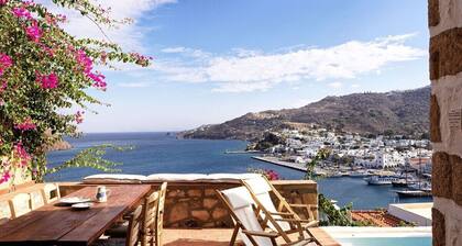 Three Bedroom Maisonette with Private Pool & Hammam