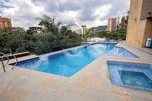 Piscine extérieure