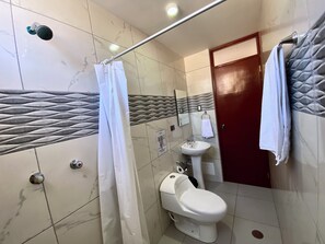 Classic Double Room | Bathroom | Shower, towels, soap, shampoo
