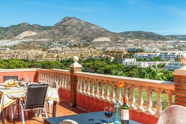 Vila (5 Bedrooms) | Fachada
