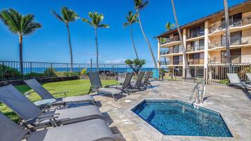 Condo, 1 Queen Bed (Kona Makai 3-205) | Pool