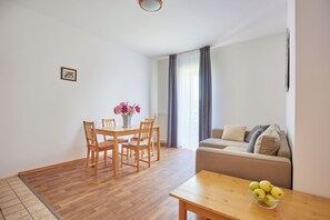 Deluxe Suite, Balcony