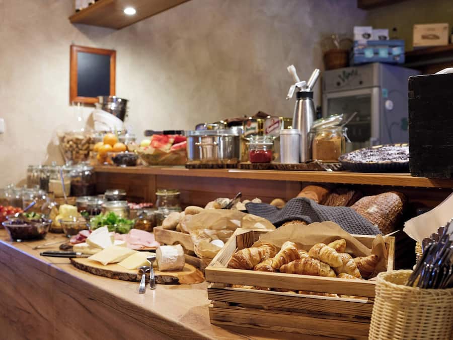 Free daily buffet breakfast