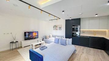 2 bedrooms, desk, iron/ironing board, free WiFi