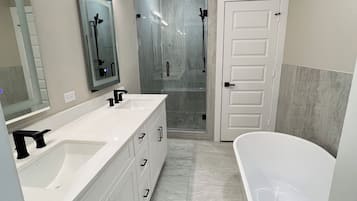 Handdoeken, zeep, shampoo, toiletpapier