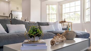 Een smart-tv, videogames en boeken