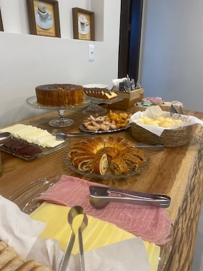 Free daily full breakfast