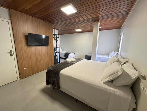 Deluxe Duplex | Free WiFi, bed sheets, wheelchair access - HOTEL RIO JORDÃO (Sideropolis)