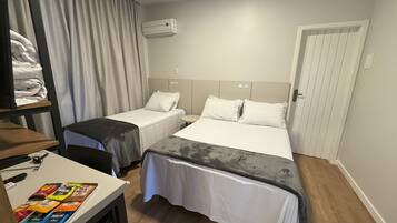 Phòng 3 Deluxe | Truy cập Internet không dây miễn phí, bộ trải giường