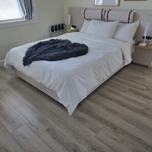 2 bedrooms, desk, iron/ironing board, free WiFi