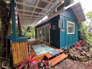 Exterior detail - Jungle Cabin with private bathrooms TA-154-746-2656-01 (Kealakekua)