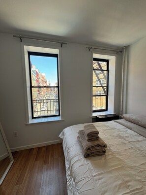 2 bedrooms, iron/ironing board, WiFi, bed sheets