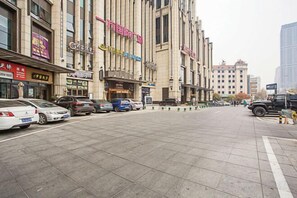 Unclassified image, 4 of 19, button - Love Holiday Hotel (Dalian Zhongshan Square Railway Station) (Dalian)