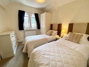 2 sovrum, strykjärn/strykbräda, wi-fi och sängkläder