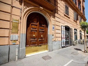 Exterior detail - Vaticano. Attico Vista Cupola San Pietro, 10 min dal Vaticano e 15 min Colosseo (Roma)