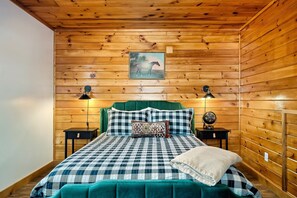 4 Schlafzimmer, Schreibtisch, Bügeleisen/Bügelbrett, Reisekinderbett