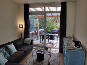 TV - Stylish Lottus Room in Duplex Near Center & UMCG (Groningen)