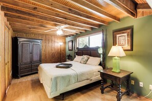 2 bedrooms, internet, bed sheets