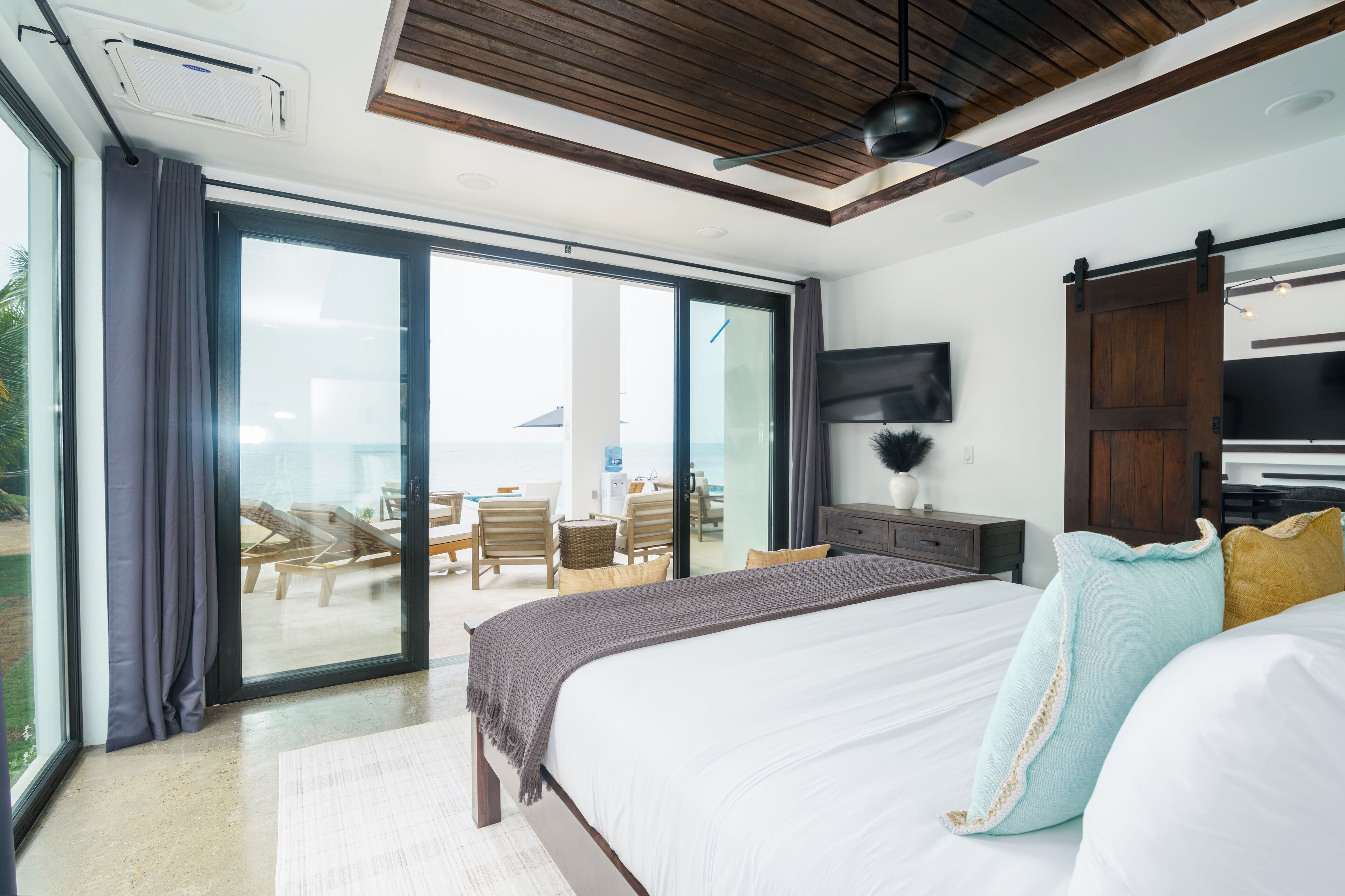 4 bedrooms, free WiFi