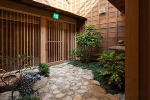 星評価なしの画像、5 / 104、ボタン