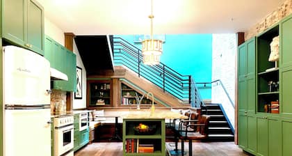 NEW luxury 2-story loft in heart of walkable, historic Southside neighborhood