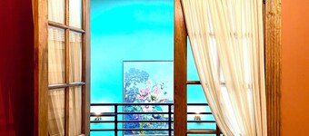 NEW luxury 2-story loft in heart of walkable, historic Southside neighborhood 