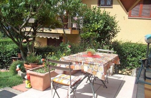 HOUSE YANINA