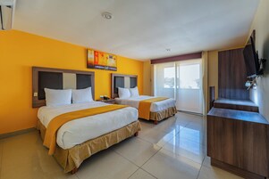 Standard Double Room, City View | Egyptian cotton sheets, premium bedding, in-room safe, desk