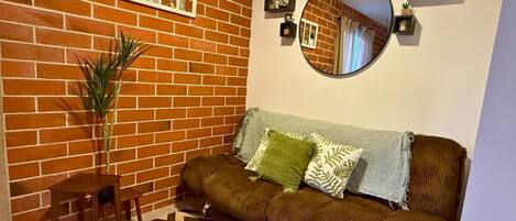 TV connectée, jeux vidéo, espaces bureaux