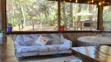 Bain à remous extérieur