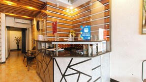 Lobby - Reddoorz @ Good 101 Quiricada Manila (Manila)