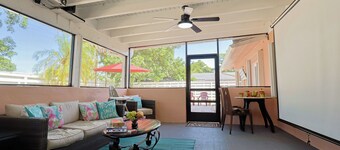 Casa Bay-Spacious Family Friendly 4 Bedroom Home with Ultimate Backyard Fun!