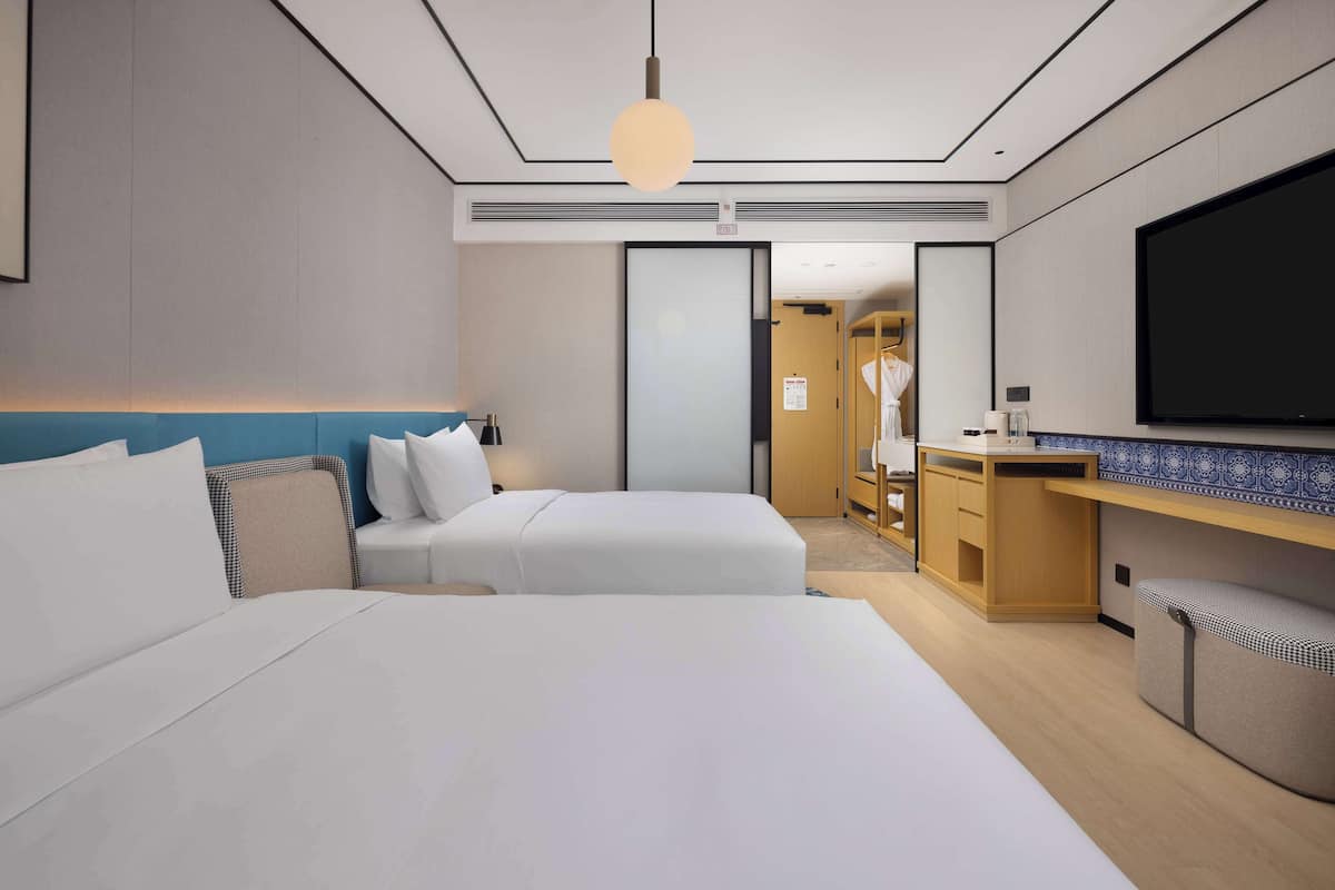 Room, 2 Single Beds | Soundproofing, iron/ironing board