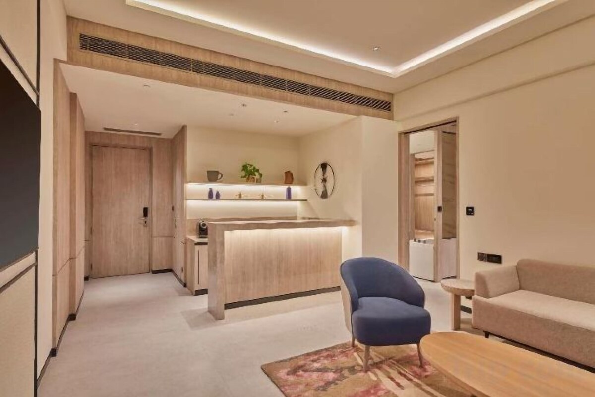 King Premium Suite With Lounge