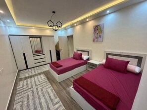 2 chambres, fer et planche à repasser, Wi-Fi, draps fournis