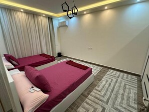 2 bedrooms, iron/ironing board, WiFi, bed sheets - Cozy 2-bedroom apartment in fabulous El-Alamein with WiFi, AC (El-Alamein)