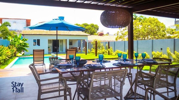 Villa | Outdoor dining