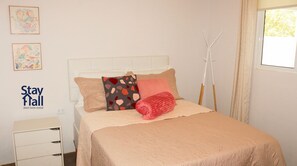 4 habitaciones, wifi gratis y ropa de cama