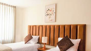 3 chambres, fer et planche Ă repasser, Wi-Fi, draps fournis